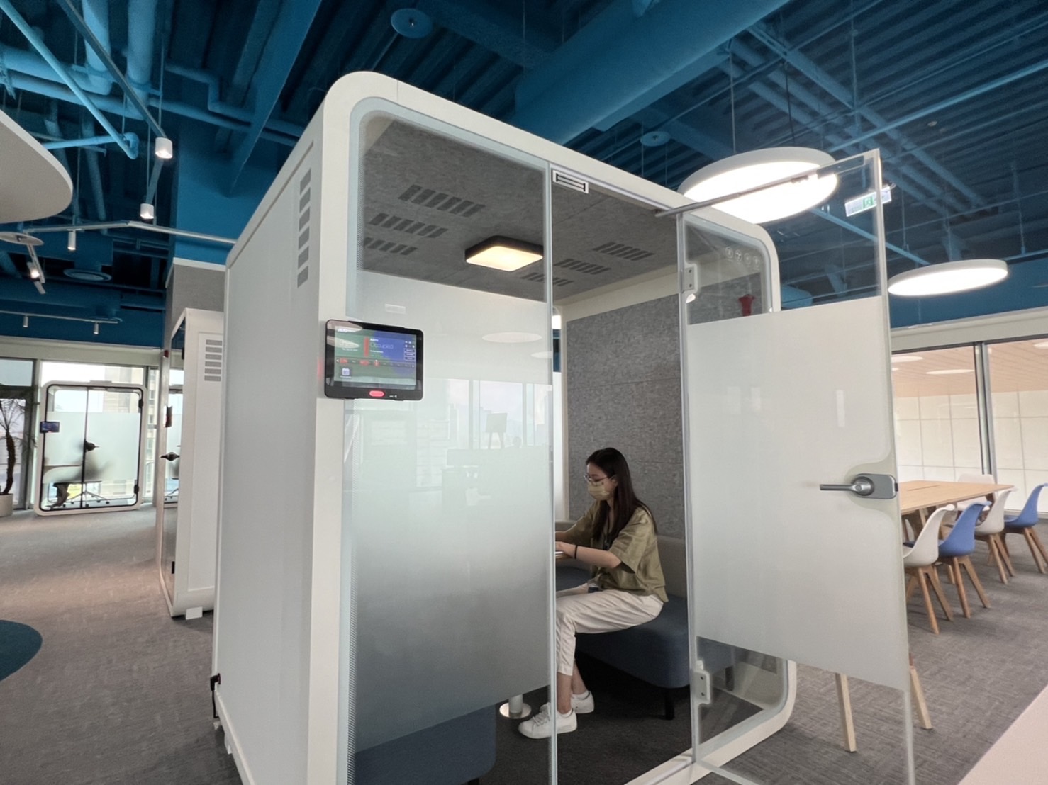 sungame高雄據點的智慧行動辦公艙，展現sungame在面板以外的研發應用軟實力